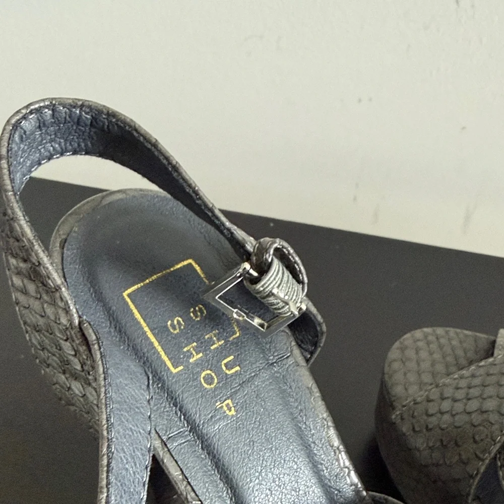 ShuShop Chunky Platform Sandals in‎ Gray with Ankle Strap Sz 6